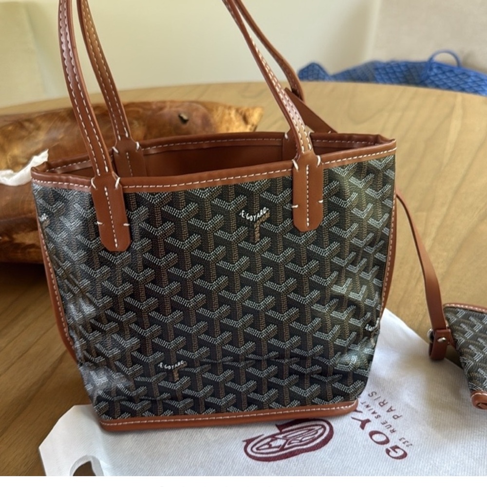 Small tote